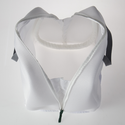 自立する、丸ごと洗えるランドリーバッグ